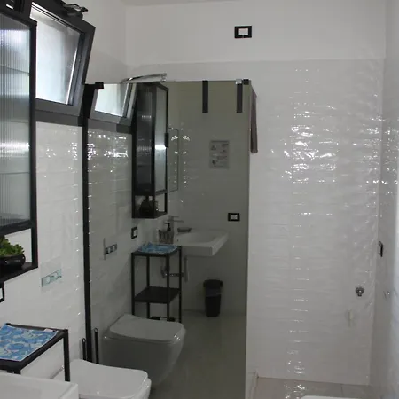 Elegant House Mare E Monti A Colle Apartment *